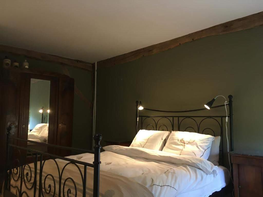 Benb La Fosse Bleue Bed & Breakfast Signy-l'Abbaye Bagian luar foto